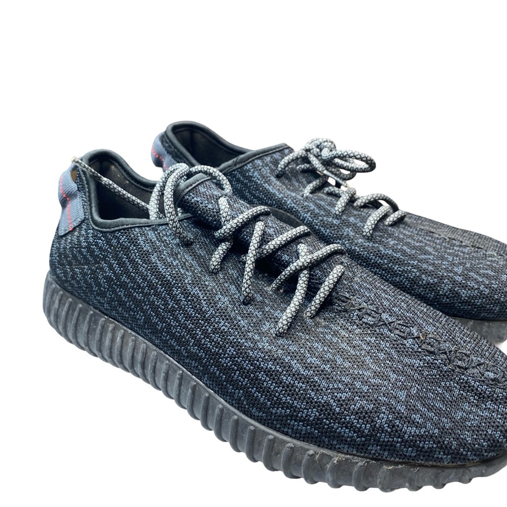 YEEZY BOOST 350 "Pirate
Black Men's Sneakers - Picture 2 of 7